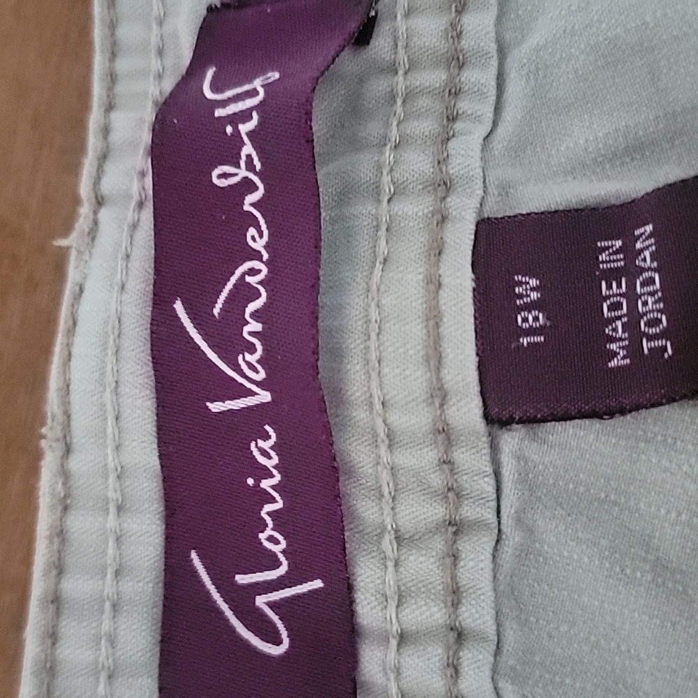 Capri pants - Picture 4 of 4